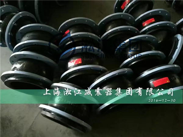 江苏常州客户定做的上海淞江6公斤橡胶软接头组装发货中